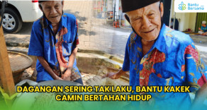 Dagangan Sering Tak Laku, Bantu Kakek Camin Bertahan Hidup